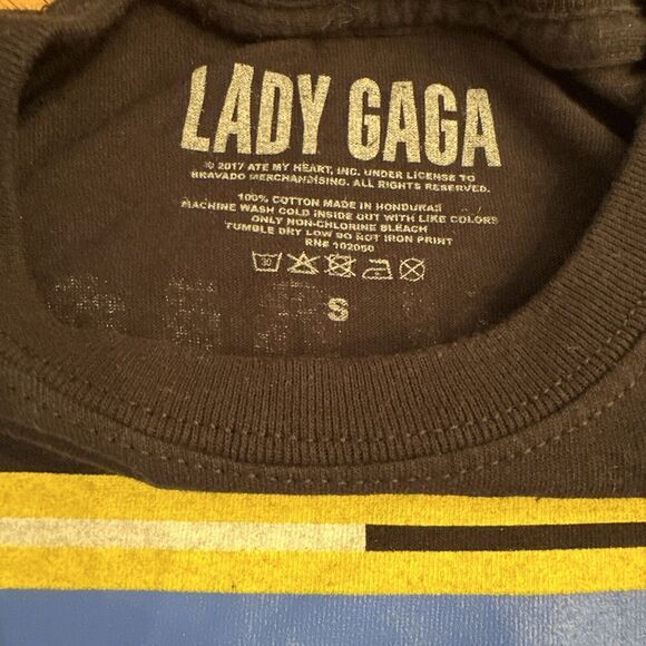 Lady Gaga Joanne World Tour T-Shirt Band Concert Tee c 2017 Size Small Y2K - Picture 2 of 5